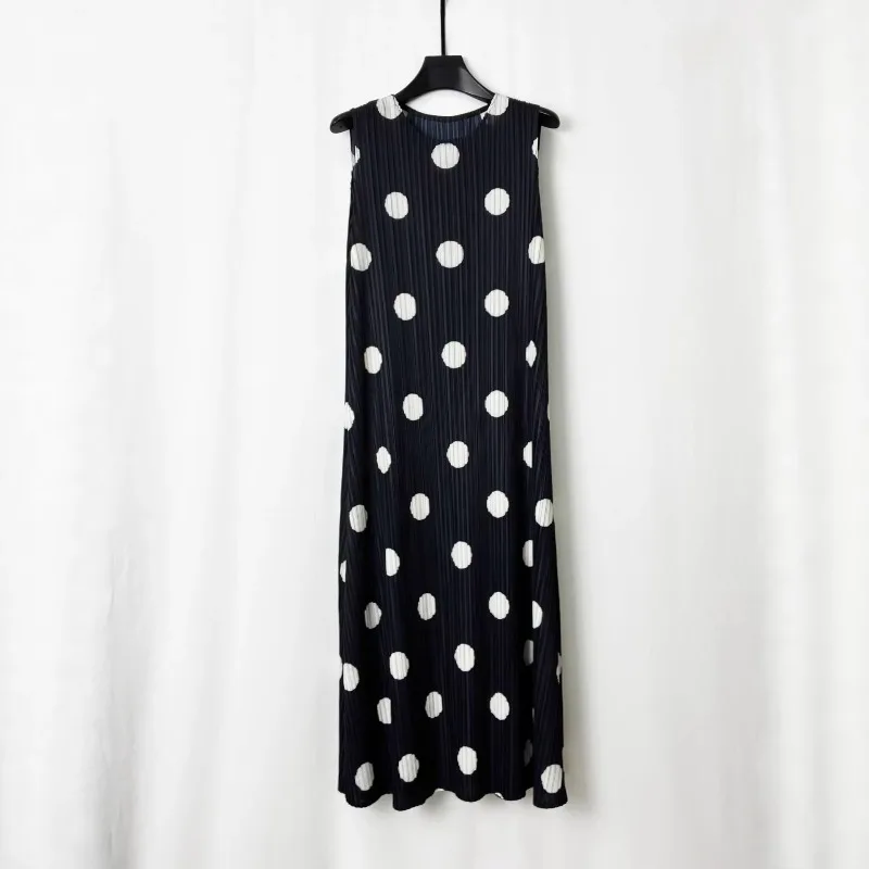 Miyake Pleated Dresses 2026 Summer New Polka Dot Fashion Print Loose Plus Size Sleeveless Vacation Long Dress Women's Clothing - Image 5