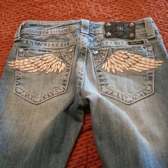 American Vintage Rhinestone Wing Embroidered Jeans, Women’s Blue Low Rise Flared Denim Pants with Studded Pockets, Streetwear