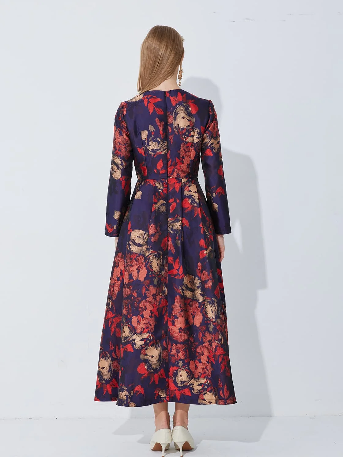 2025 Light Luxury High-End Plus Size Dress - Jacquard Round Neck Long Sleeve Tummy-Control Elegant Evening Gown - Image 2